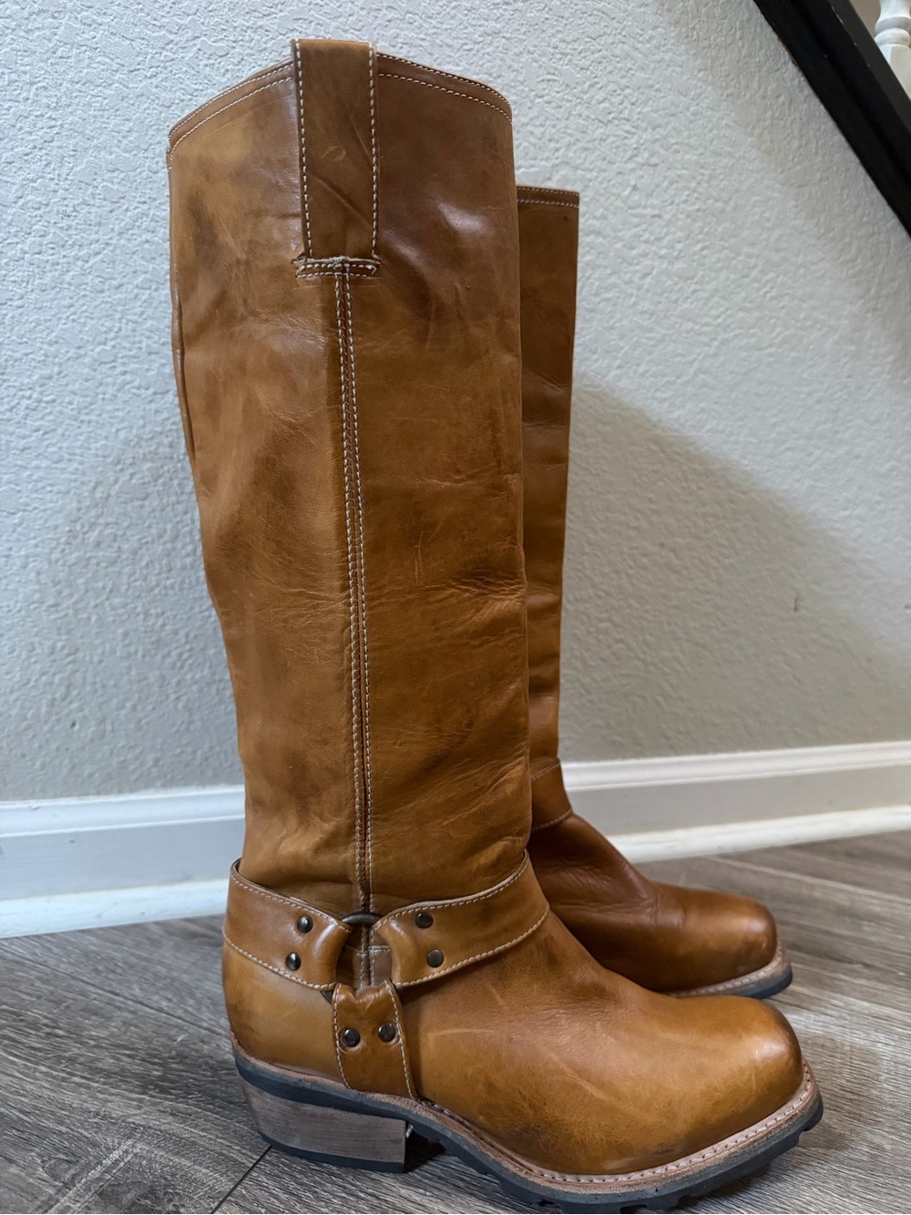 FREEBIRD by Steven Wagner Cognac Leather Tall Harness Boots Sz 10